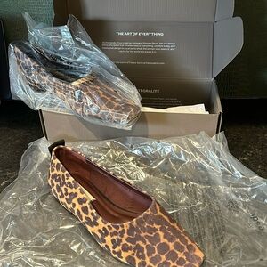 New in the box Franco Sarto 8W leopard print shoes